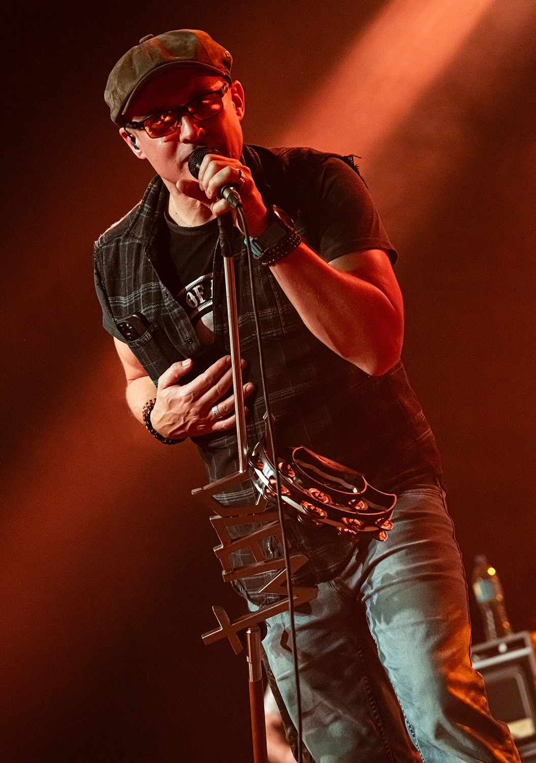 Maciek Balcar podczas koncertu Dżemu